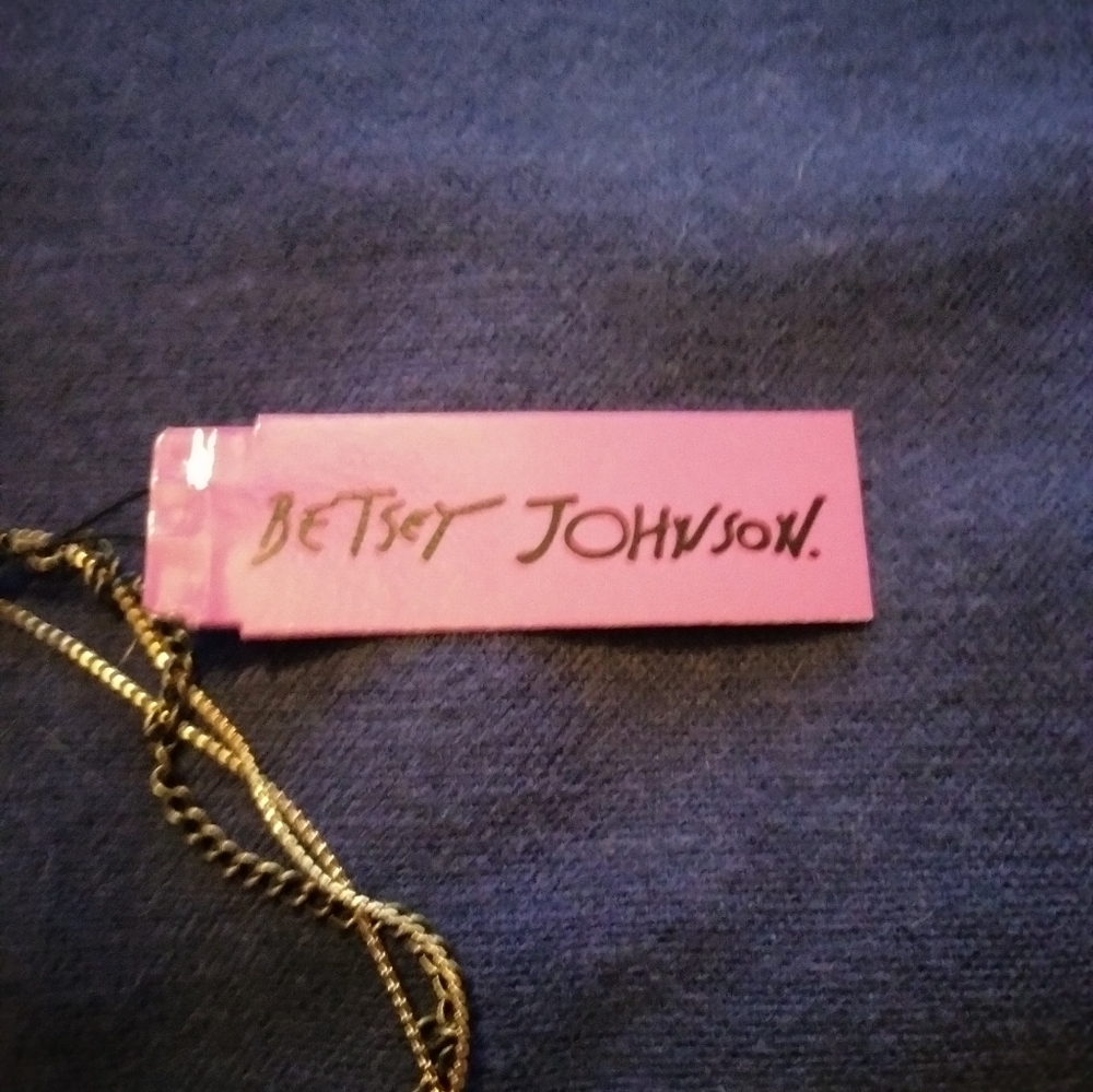 gold-tone BETSEY JOHNSON layered charm necklace BE MINE Valentine Hearts BJ - Picture 7 of 13